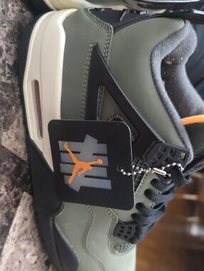 Air Jordan "Undefeated" Olive Green & with Orange Logo Men's US 9.5
